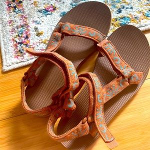 Sun and moon brown Tevas size 8